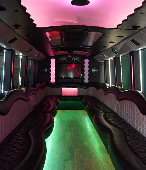 Luxury buses for to have a great time